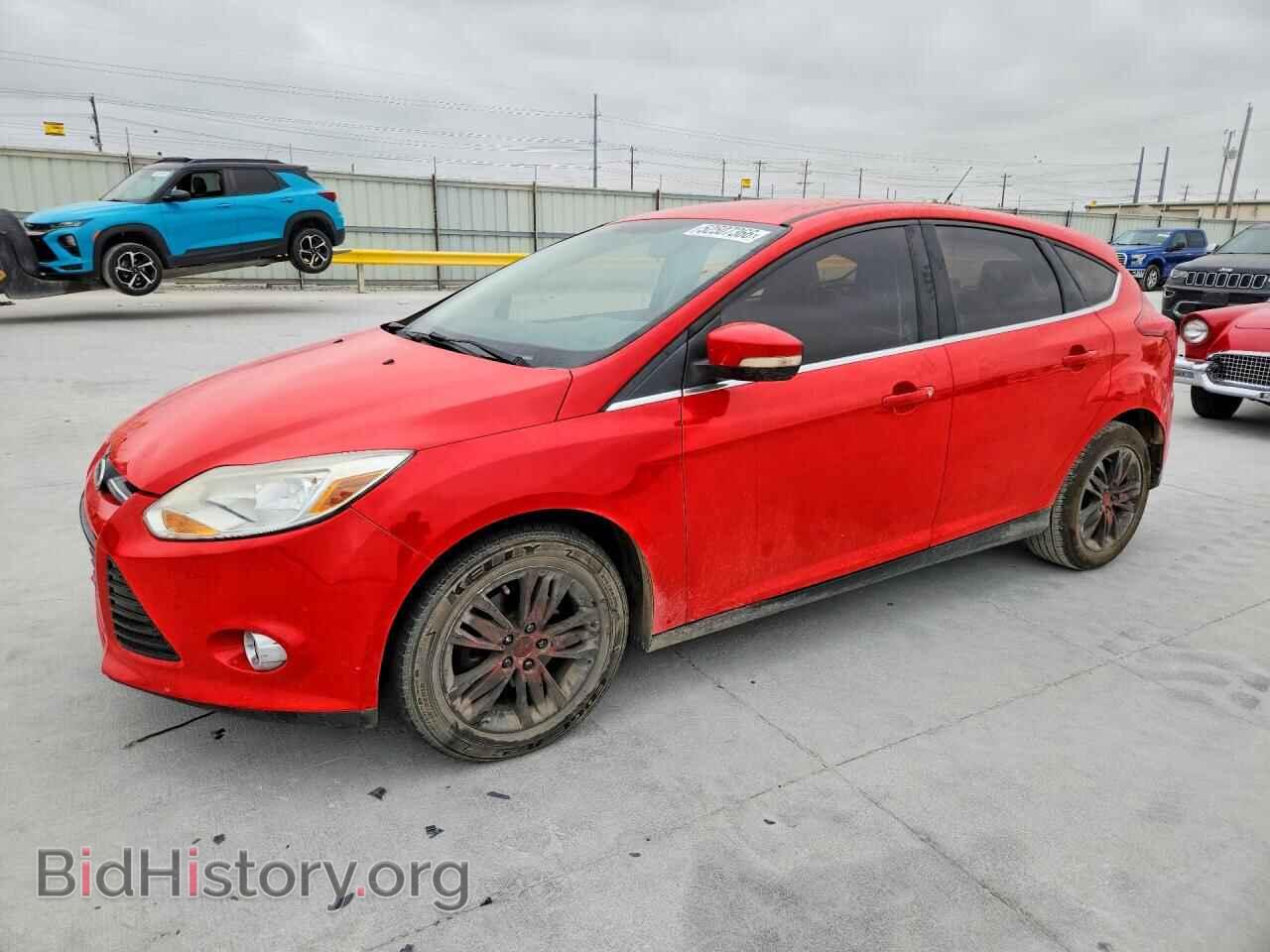 Photo 1FAHP3M26CL403842 - FORD FOCUS 2012