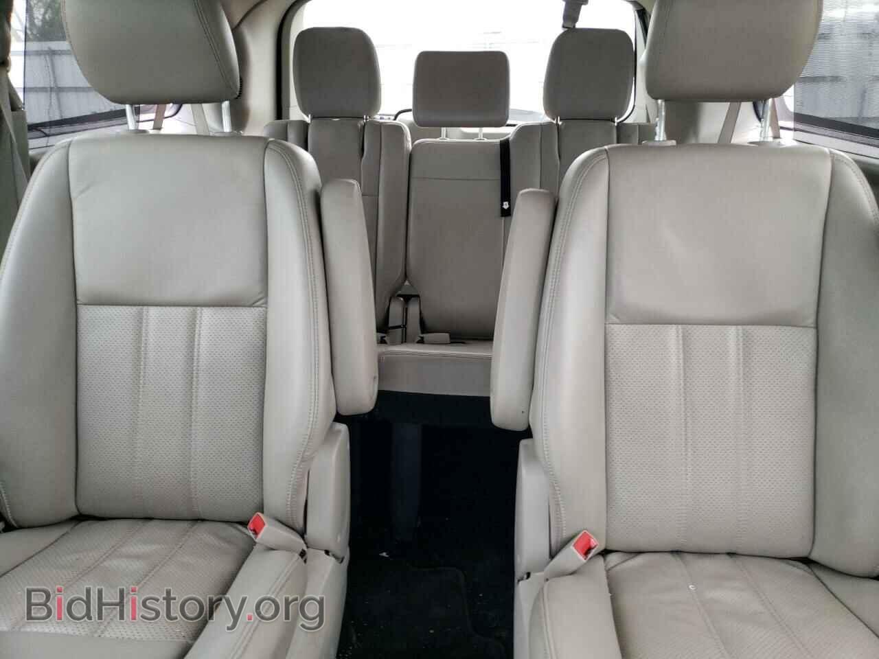 2011 CHRYSLER MINIVAN - VIN: 2A4RR8DG8BR804312 - Photo 10