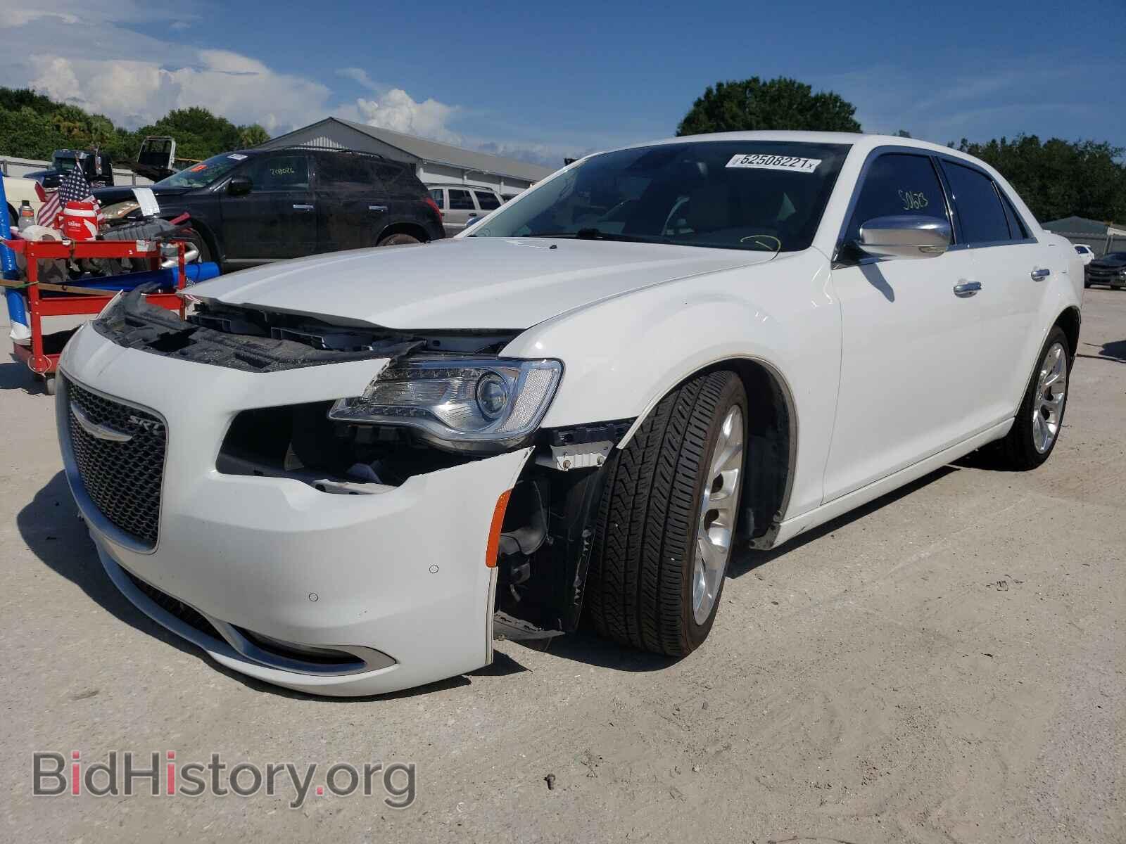 2016 CHRYSLER 300 - VIN: 2C3CCAPT6GH161537 - Фото 2