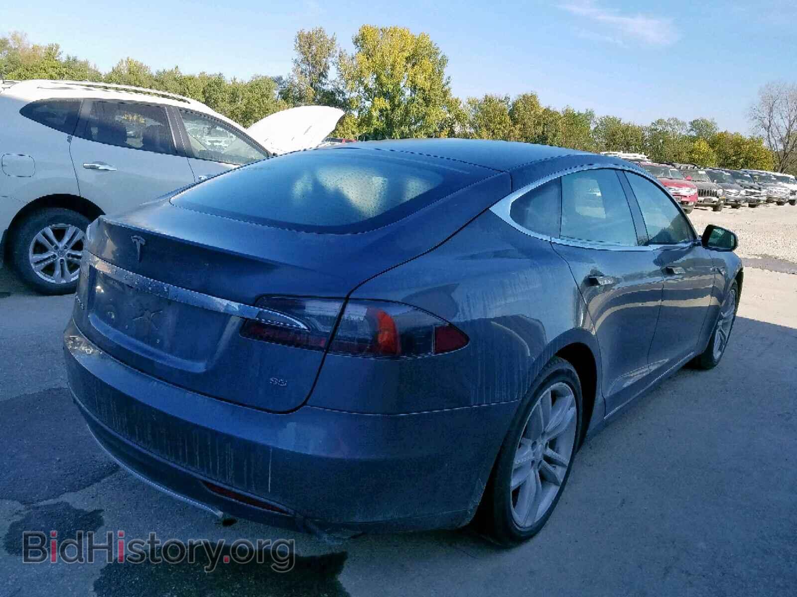 2014 TESLA MODEL S - VIN: 5YJSA1H1XEFP41452 - Photo 4