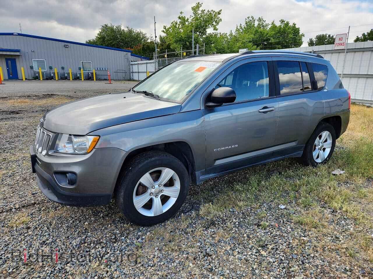 Photo 1C4NJCBAXCD665589 - JEEP COMPASS 2012
