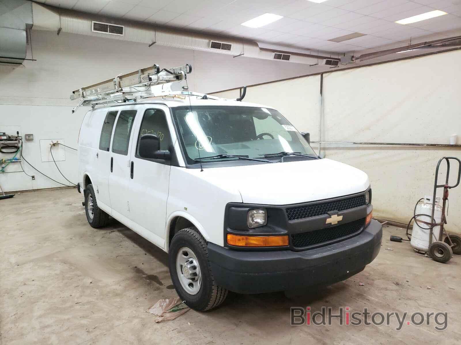 Photo 1GCWGFCA5D1902978 - CHEVROLET EXPRESS 2013