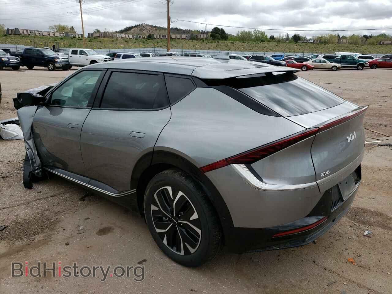 2022 KIA EV6 LIGHT - VIN: KNDC3DLC2N5086648 - Photo 2