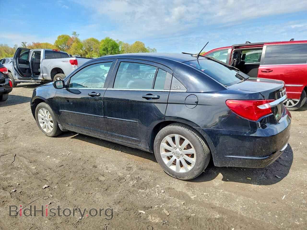 2013 CHRYSLER 200 - VIN: 1C3CCBBB8DN773097 - Photo 2