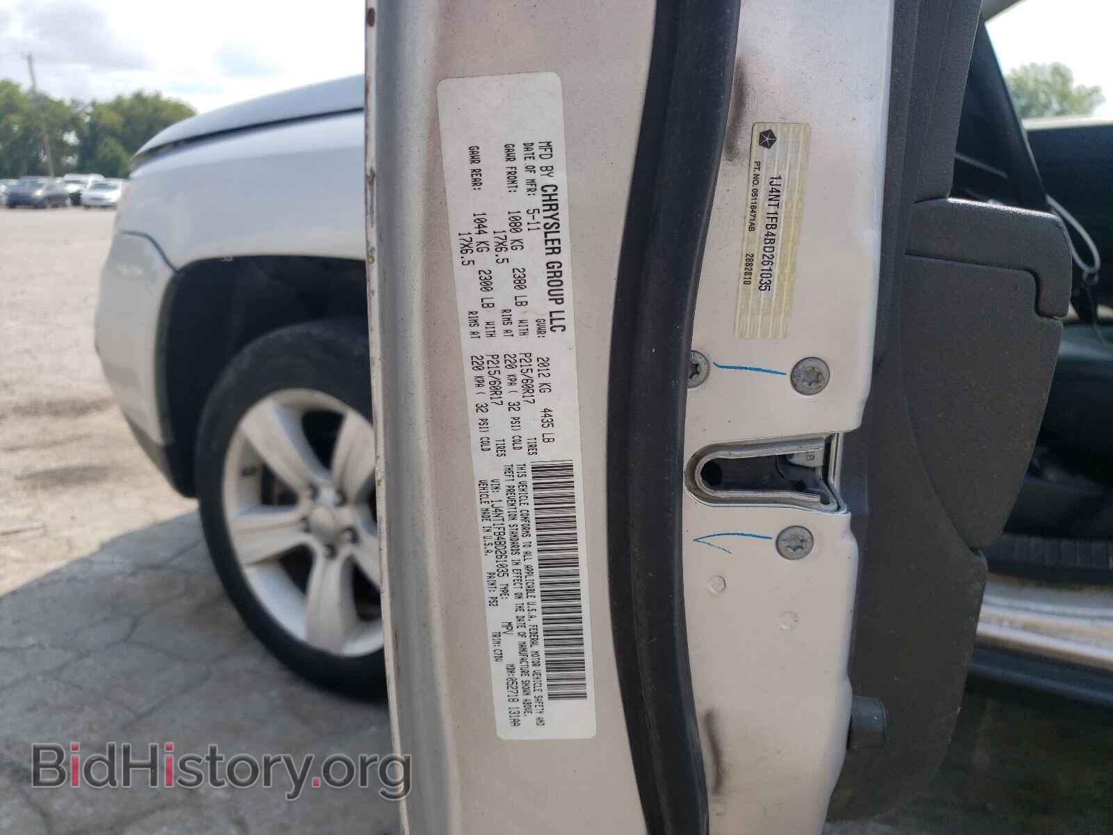 2011 JEEP COMPASS - VIN: 1J4NT1FB4BD261035 - Photo 10