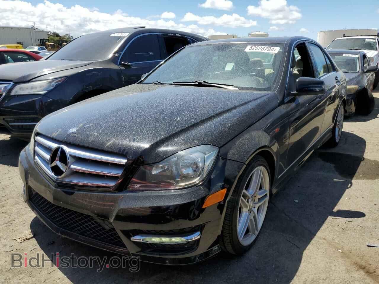 Photo WDDGF4HB2DA870283 - MERCEDES-BENZ C-CLASS 2013