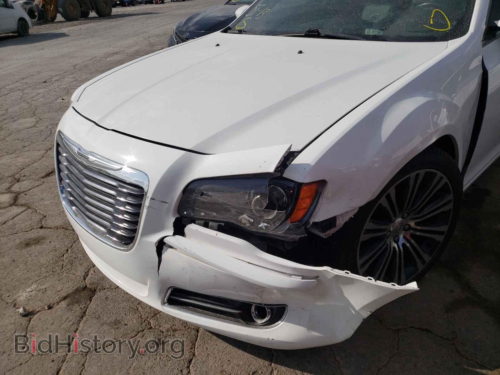 2013 CHRYSLER 300 - VIN: 2C3CCABG0DH732705 - Фото 9