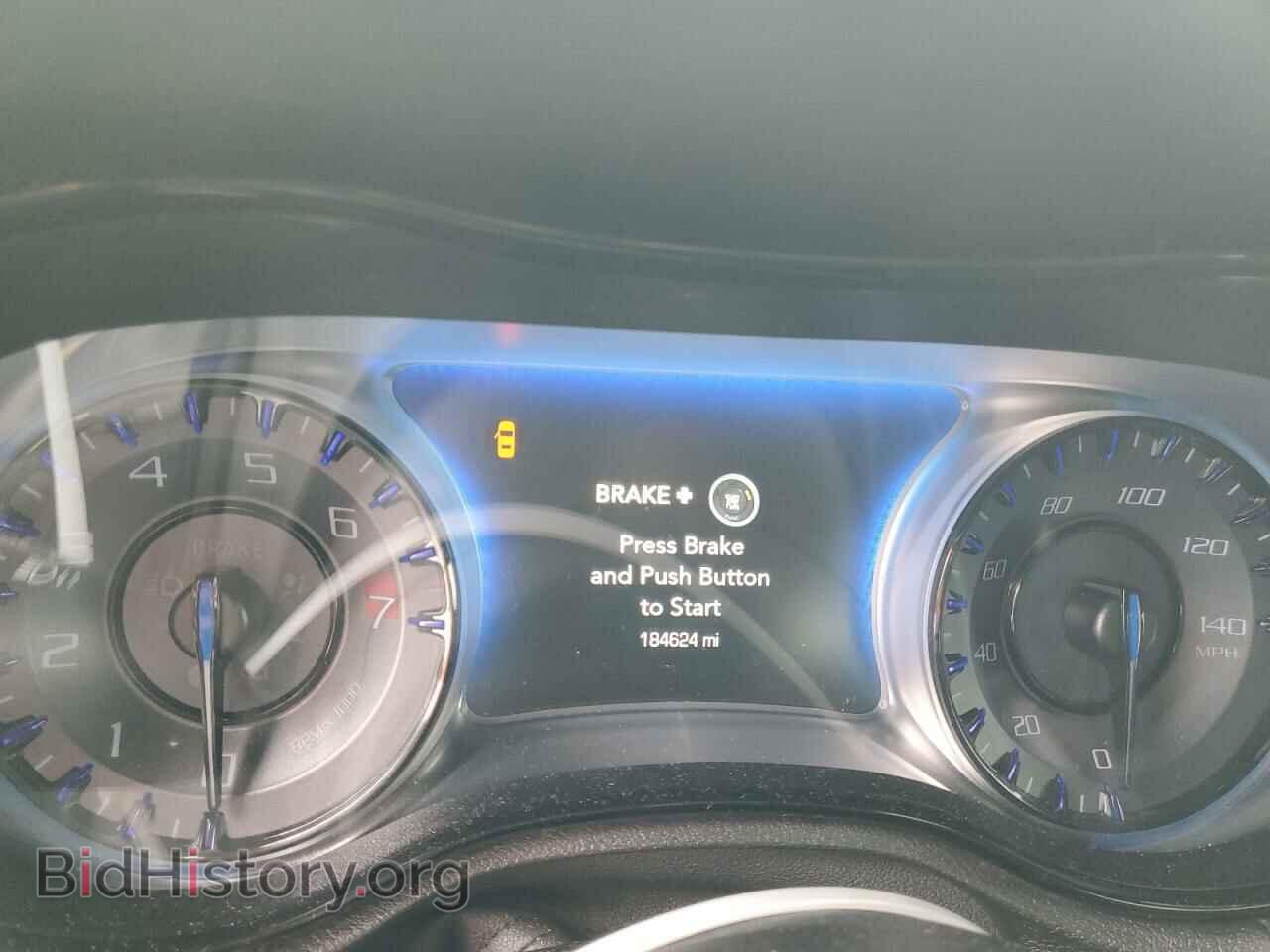 2016 CHRYSLER 300 - VIN: 2C3CCABG0GH324919 - Фото 9