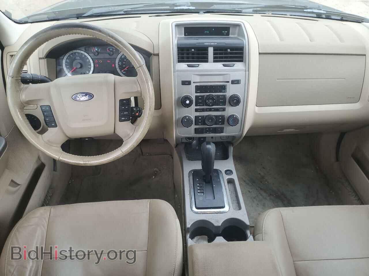 2011 FORD ESCAPE - VIN: 1FMCU0D72BKB82425 - Фото 8