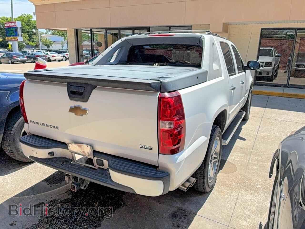2011 CHEVROLET AVALANCHE - VIN: 3GNMCEE03BG393898 - Фото 4