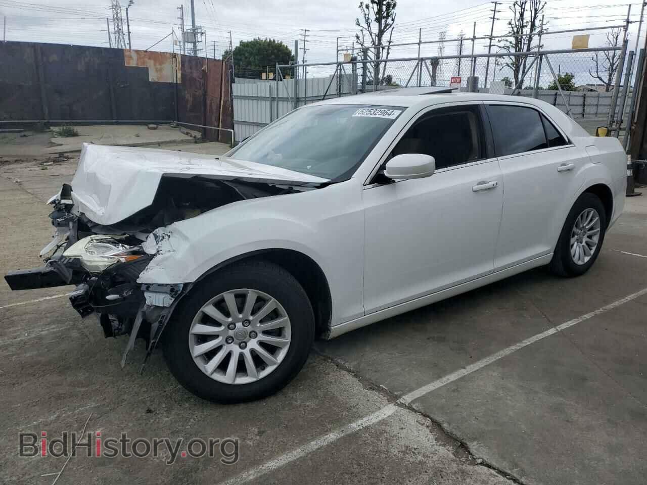 Фотография 2C3CCAAG4DH556145 - CHRYSLER 300 2013