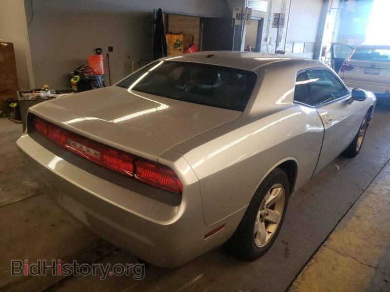 2010 Dodge CHALLENGER (VIN 2B3CJ4DV3AH238513) — photo 4 of 10