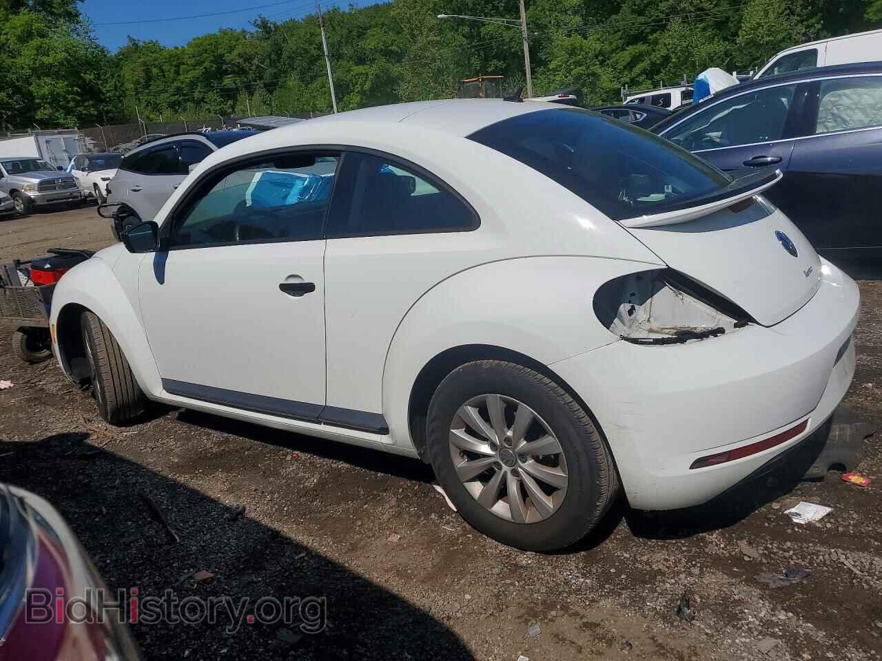 2017 VOLKSWAGEN BEETLE - VIN: 3VWF17AT6HM607227 - Фото 2