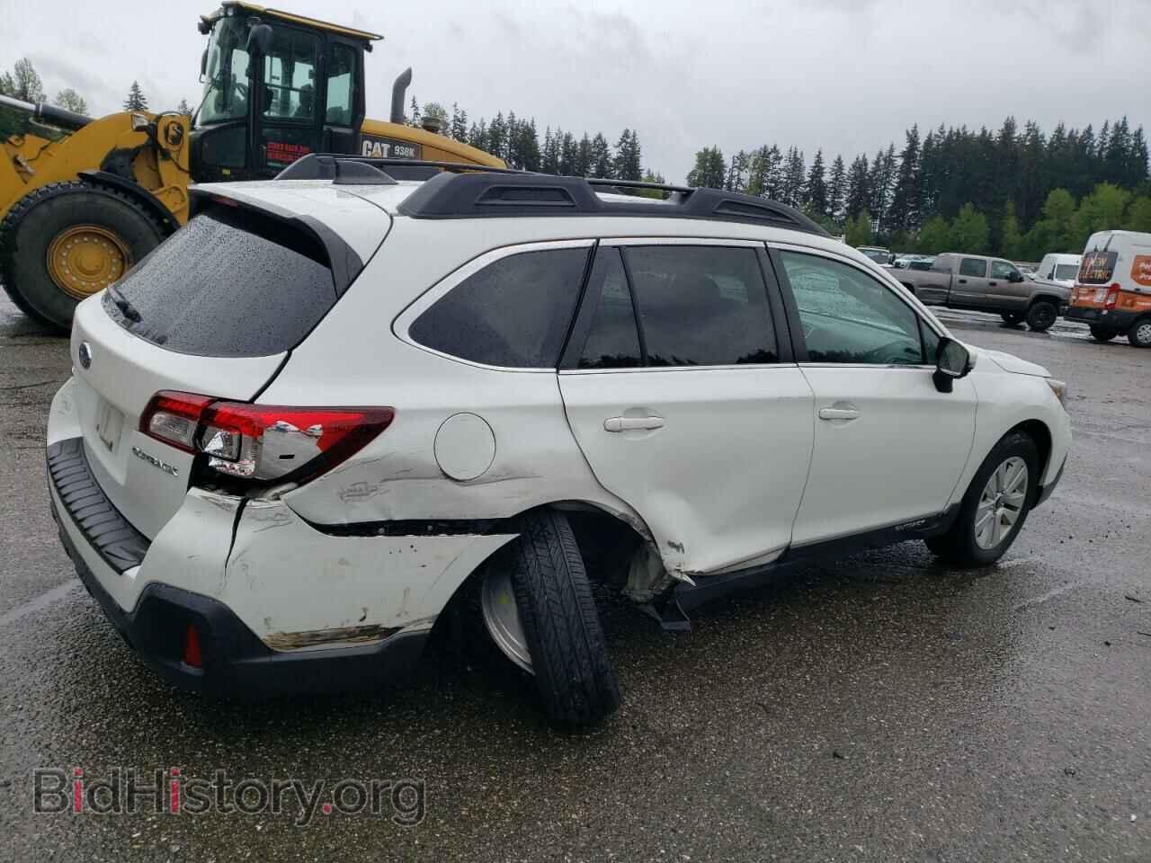 2018 SUBARU OUTBACK - VIN: 4S4BSAFC6J3377437 - Фото 3