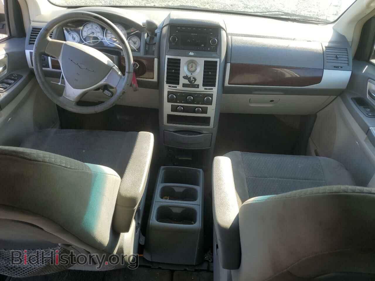 2009 CHRYSLER MINIVAN - VIN: 2A8HR54179R670570 - Фото 8