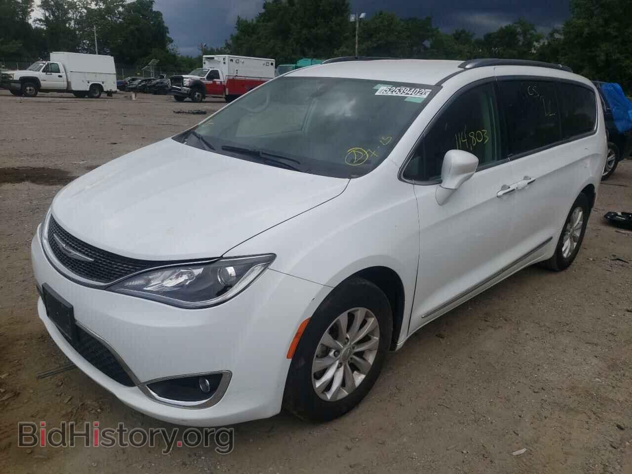 2019 CHRYSLER PACIFICA - VIN: 2C4RC1BG0KR650809 - Photo 2