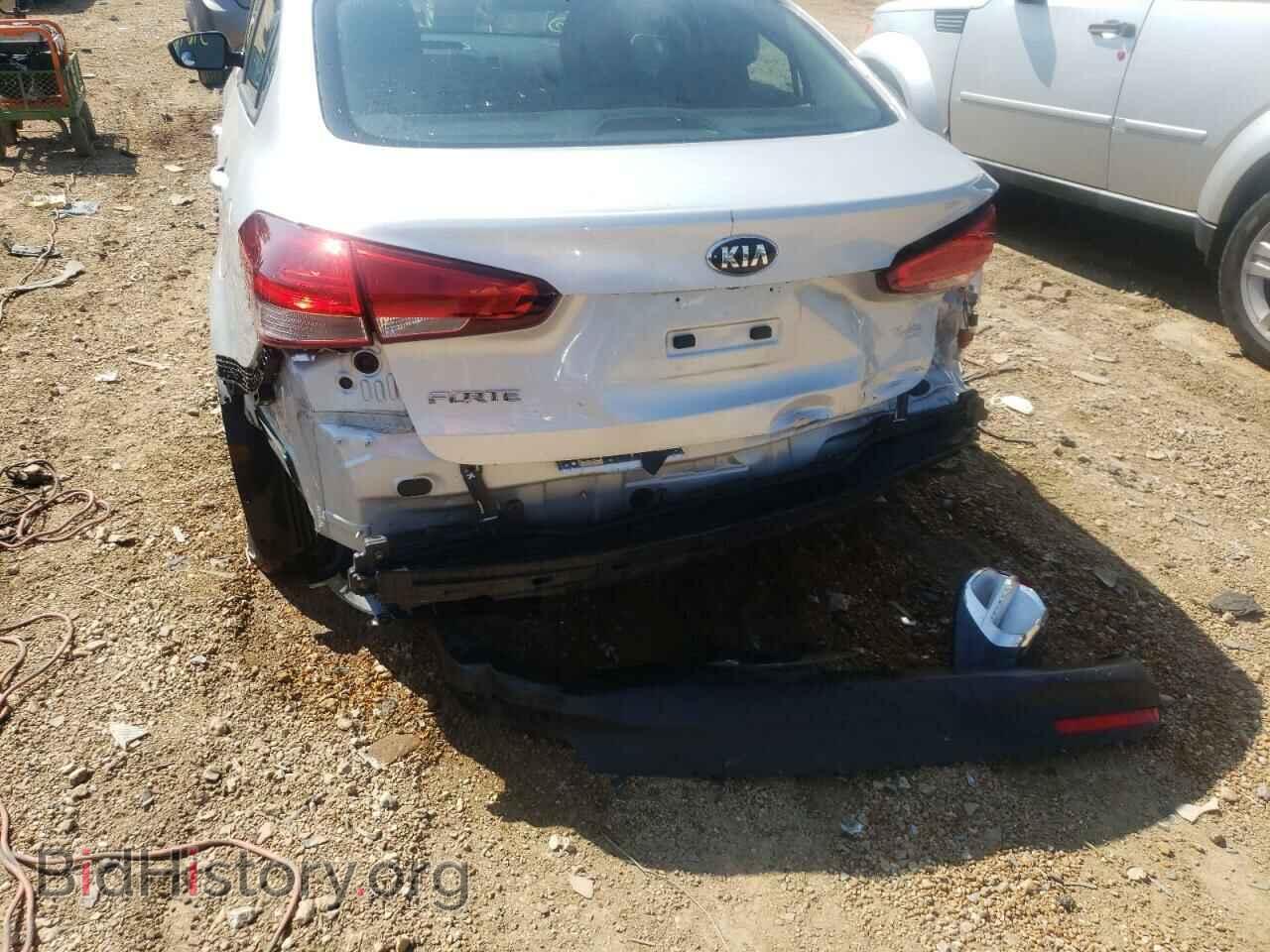 2017 KIA FORTE - VIN: 3KPFL4A76HE070254 - Фото 9
