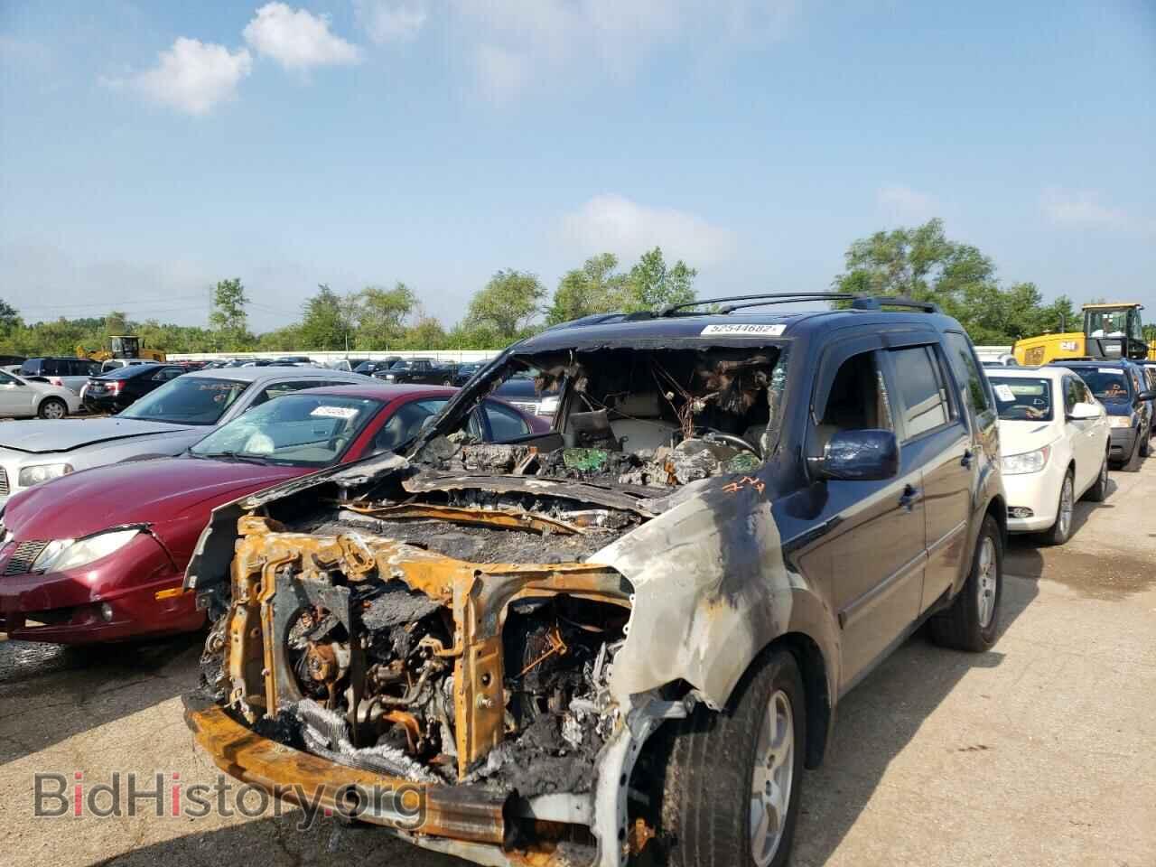2011 HONDA PILOT - VIN: 5FNYF4H55BB049224 - Фото 2