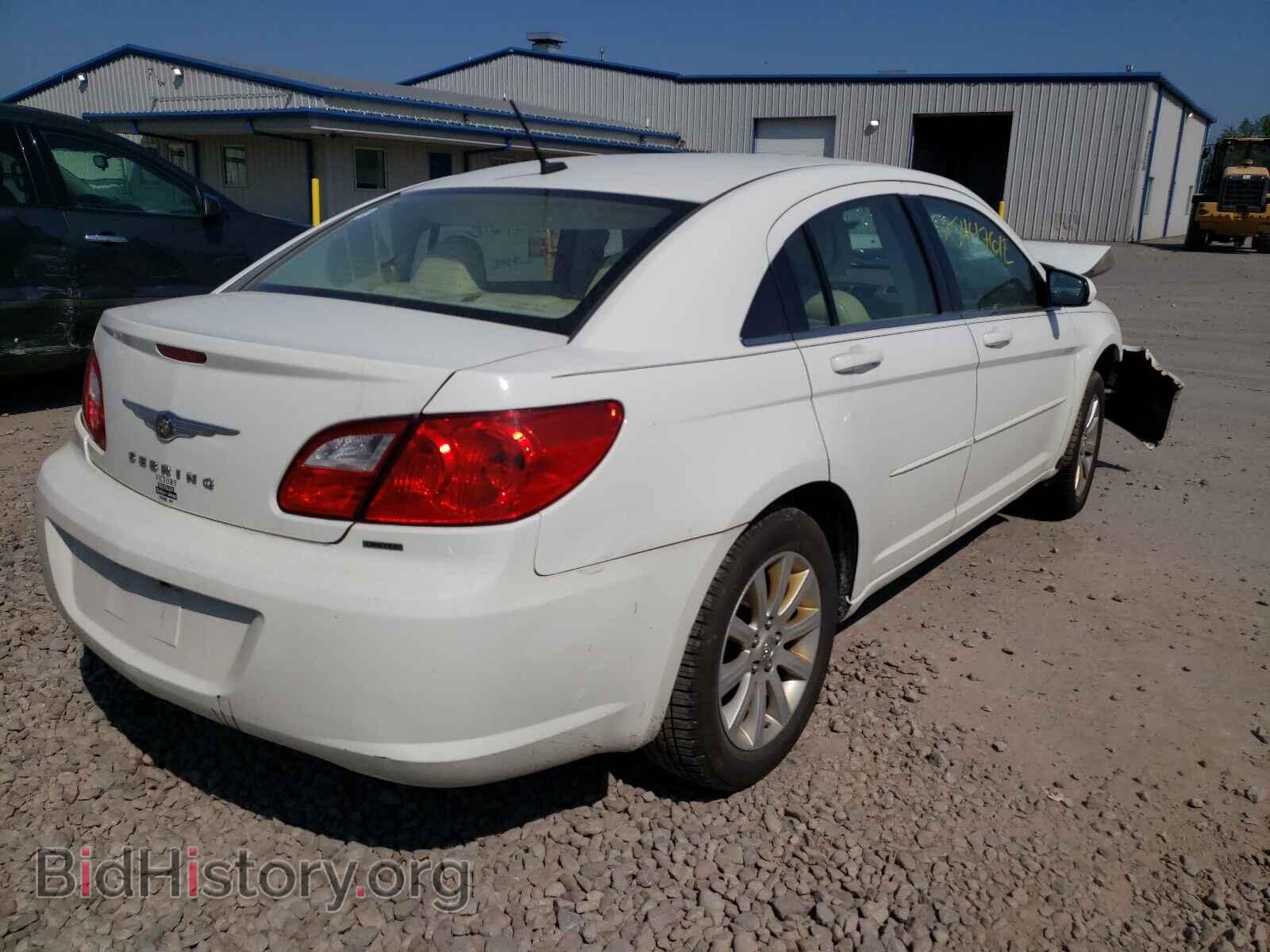 2010 CHRYSLER SEBRING - VIN: 1C3CC5FBXAN188190 - Фото 4