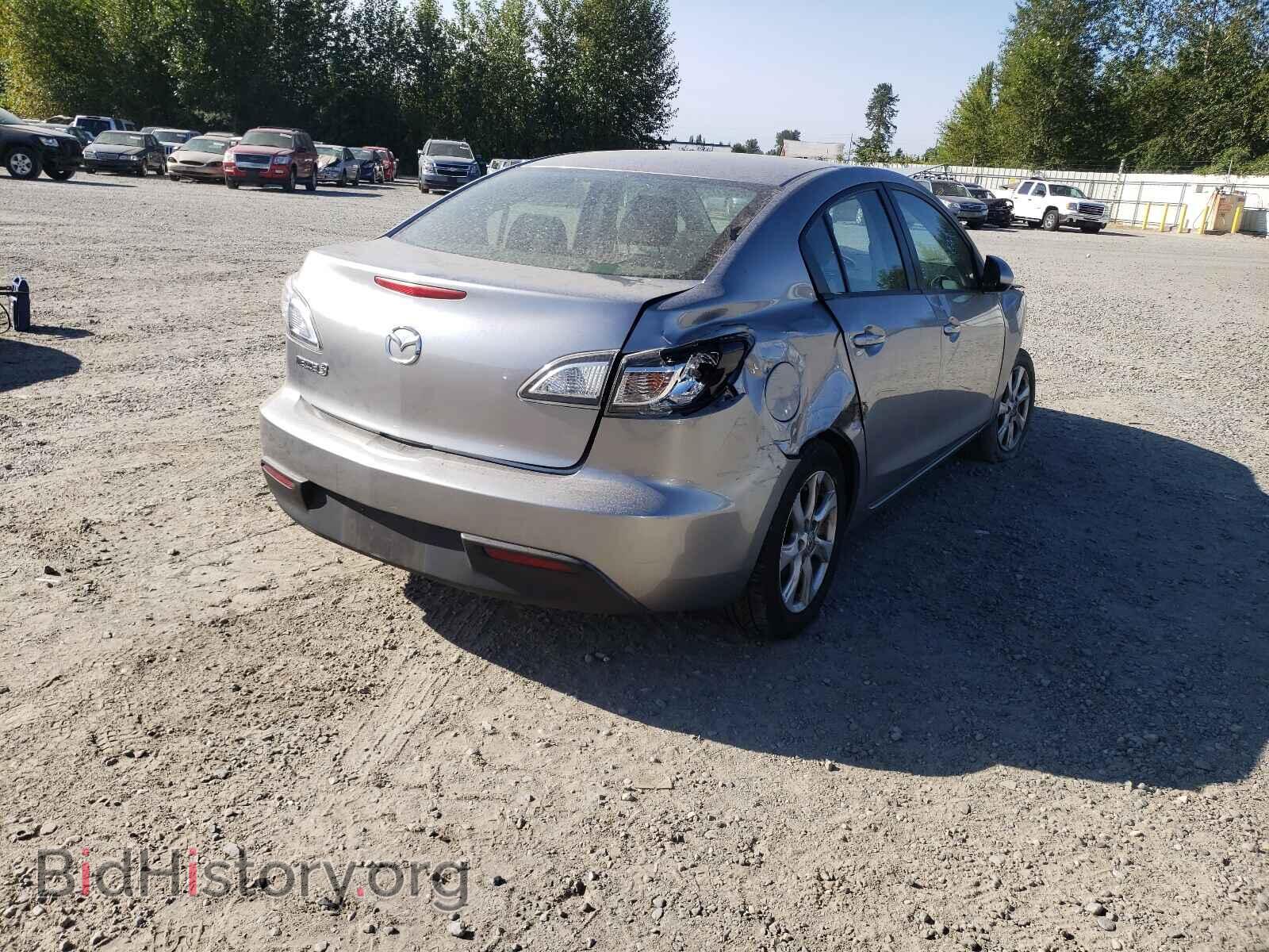 2011 MAZDA 3 - VIN: JM1BL1VG1B1478985 - Фото 4