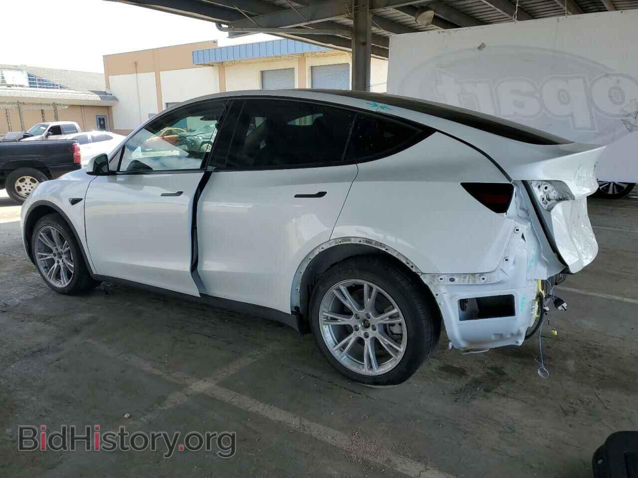 2022 TESLA MODEL Y - VIN: 7SAYGDEE4NF493686 - Photo 2