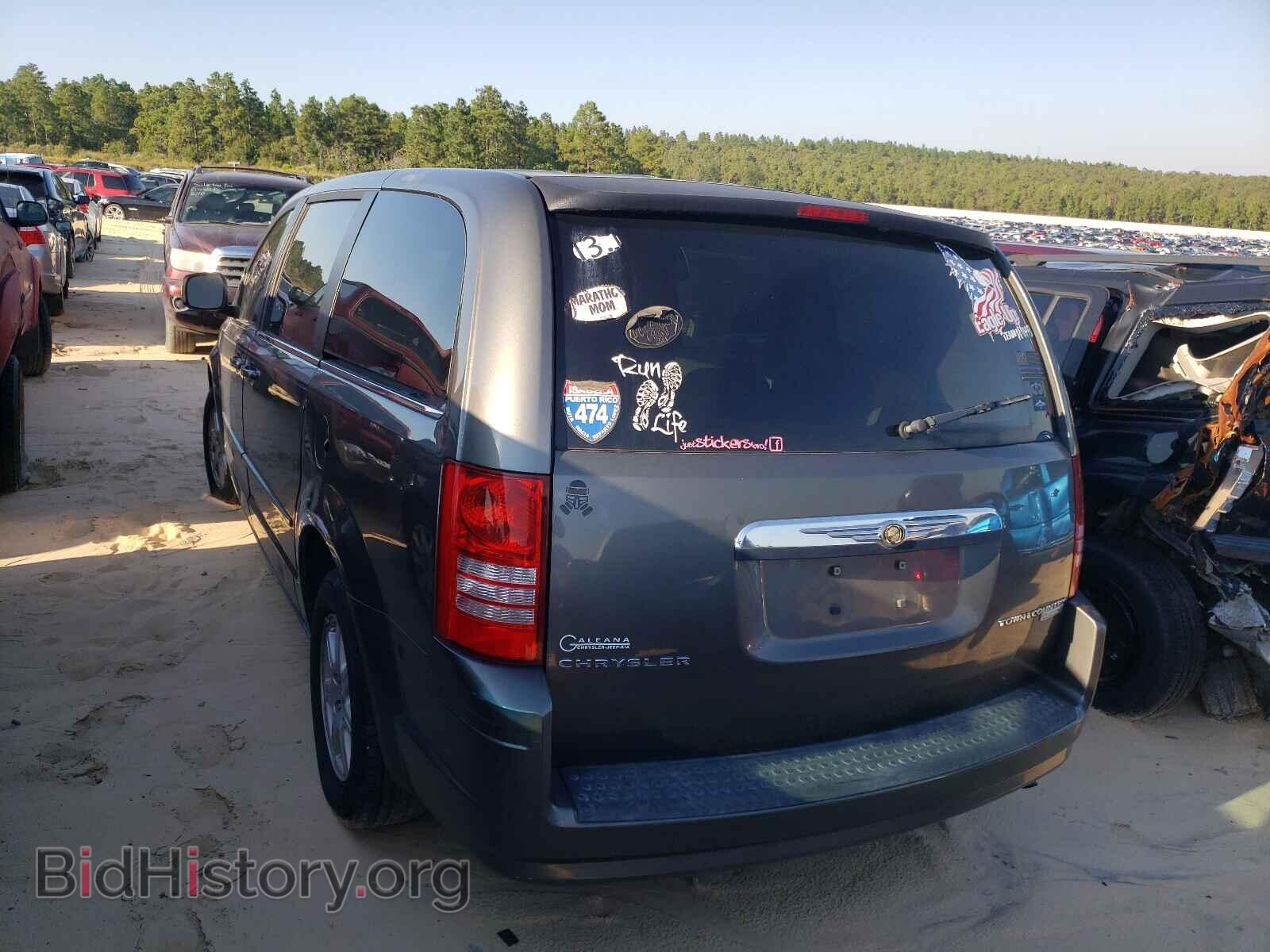 2010 CHRYSLER MINIVAN - VIN: 2A4RR2D17AR344812 - Фото 3
