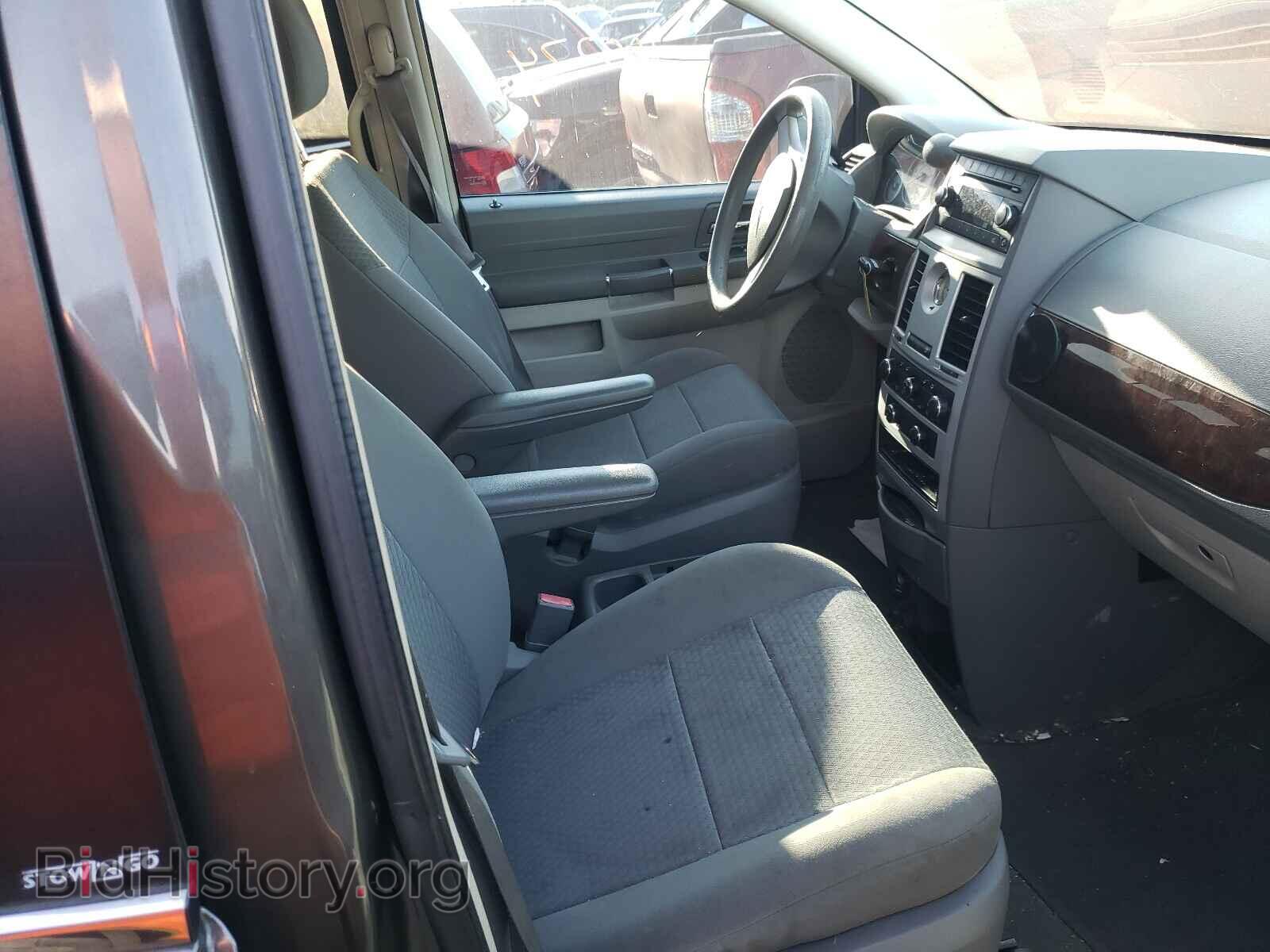 2010 CHRYSLER MINIVAN - VIN: 2A4RR2D17AR344812 - Фото 5