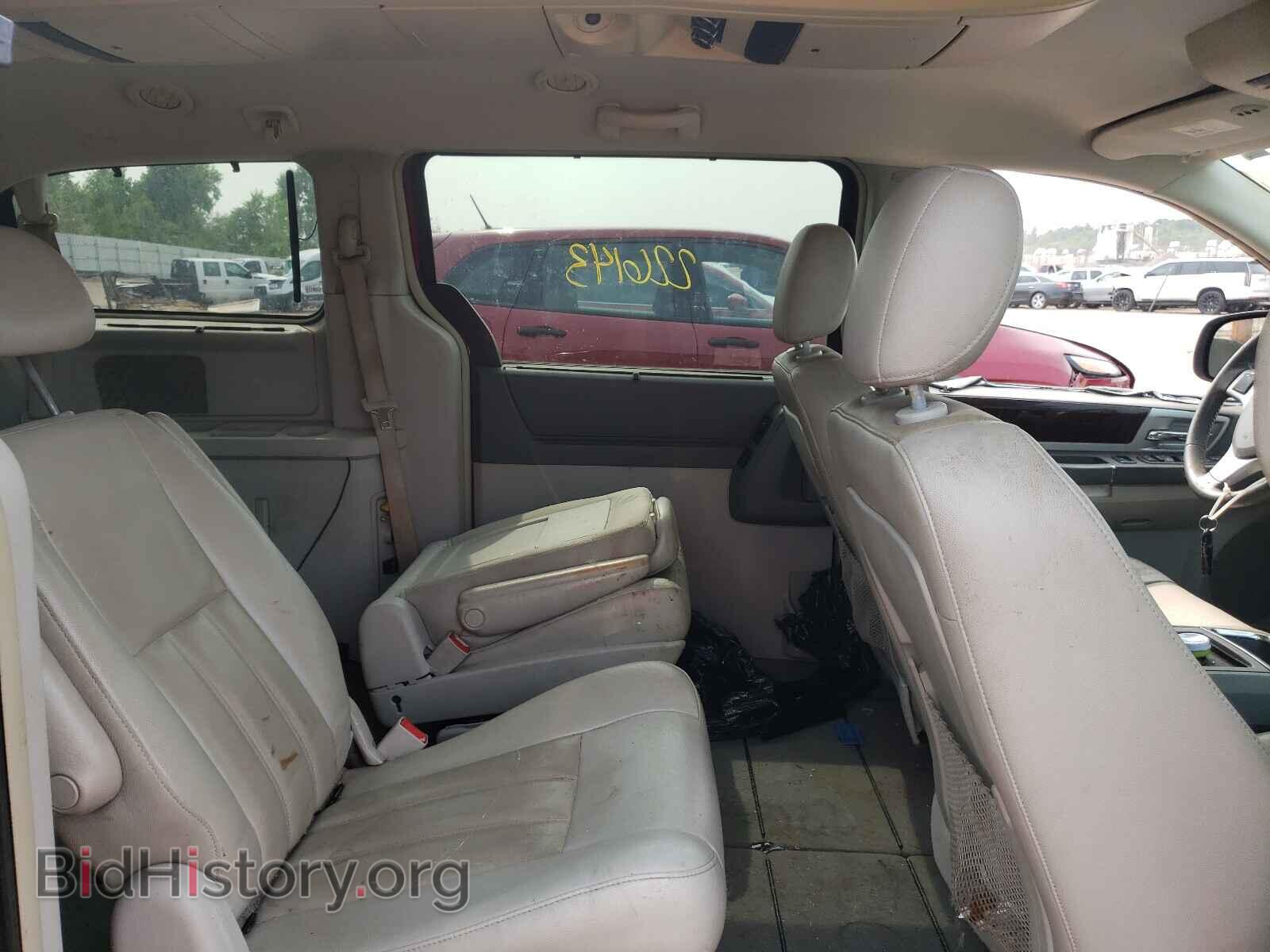 2010 CHRYSLER MINIVAN - VIN: 2A4RR5D1XAR133900 - Фото 6