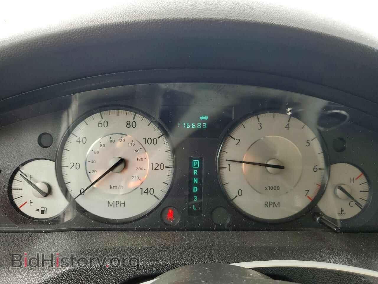 2010 CHRYSLER 300 - VIN: 2C3CA5CV1AH327488 - Фото 9