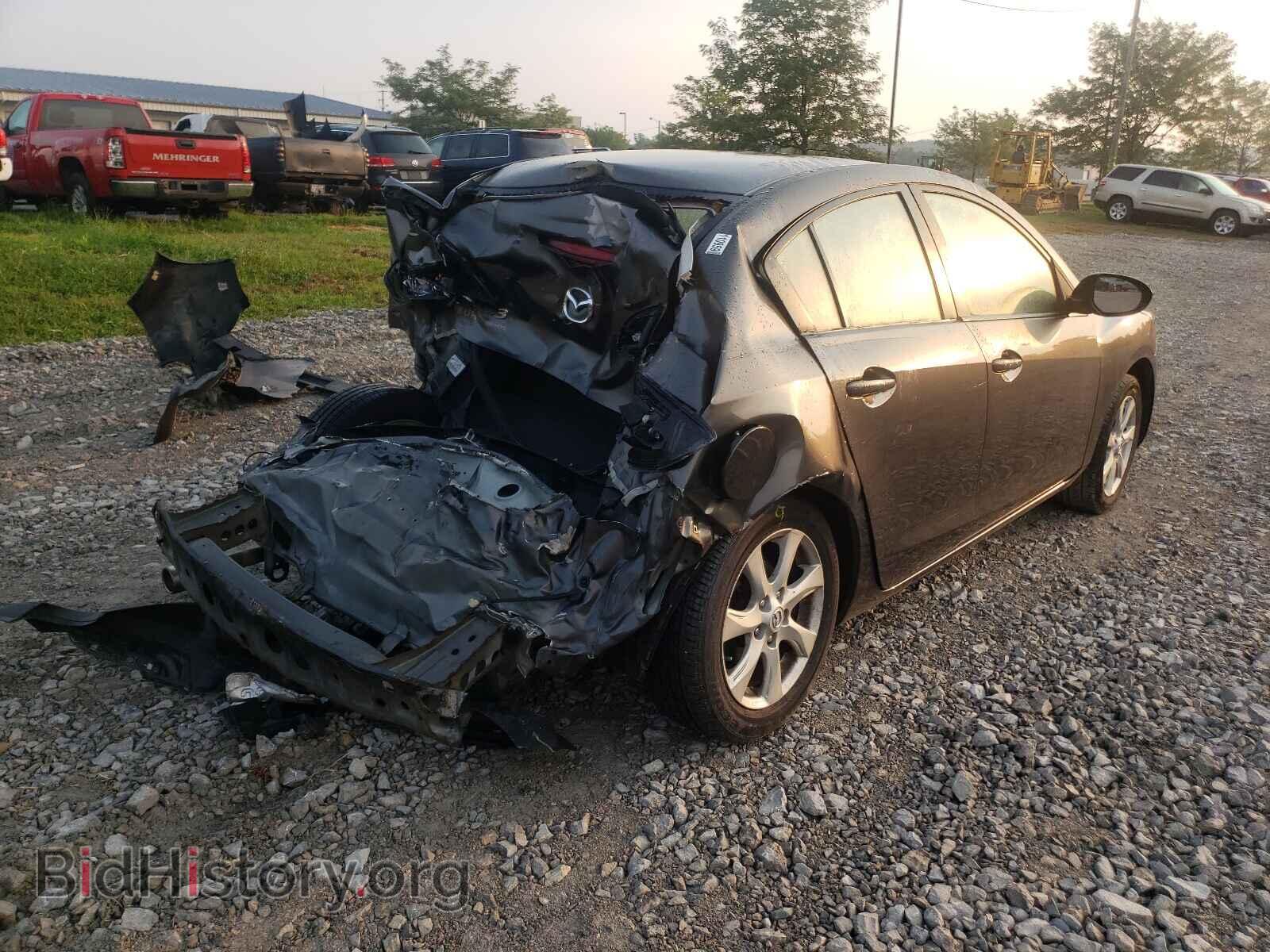2011 MAZDA 3 - VIN: JM1BL1VF8B1403661 - Photo 4