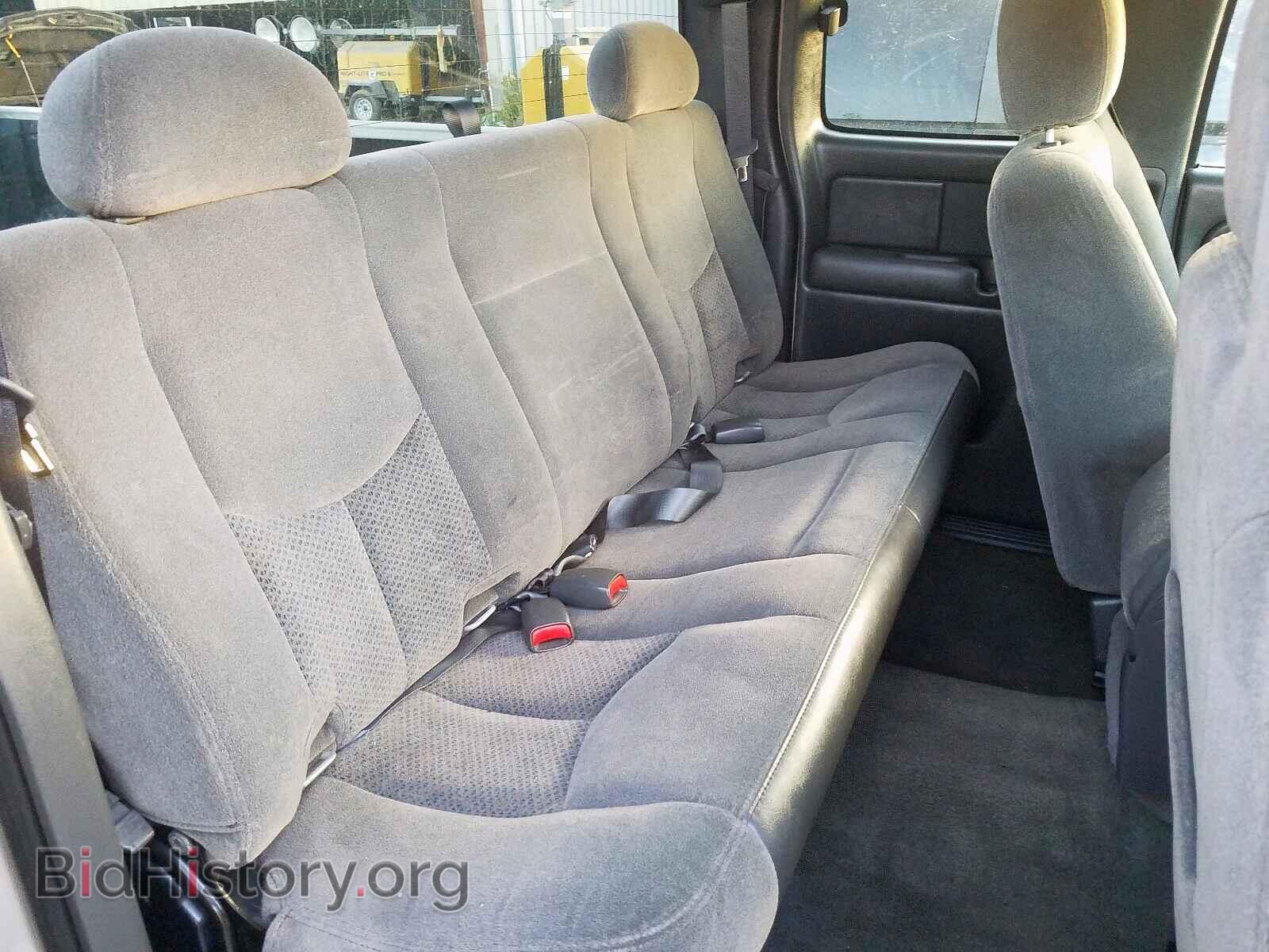 2005 CHEVROLET SILVERADO - VIN: 2GCEC19V751176380 - Фото 9