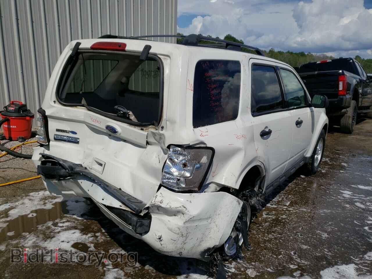 2011 FORD ESCAPE - VIN: 1FMCU0D78BKB81957 - Фото 4