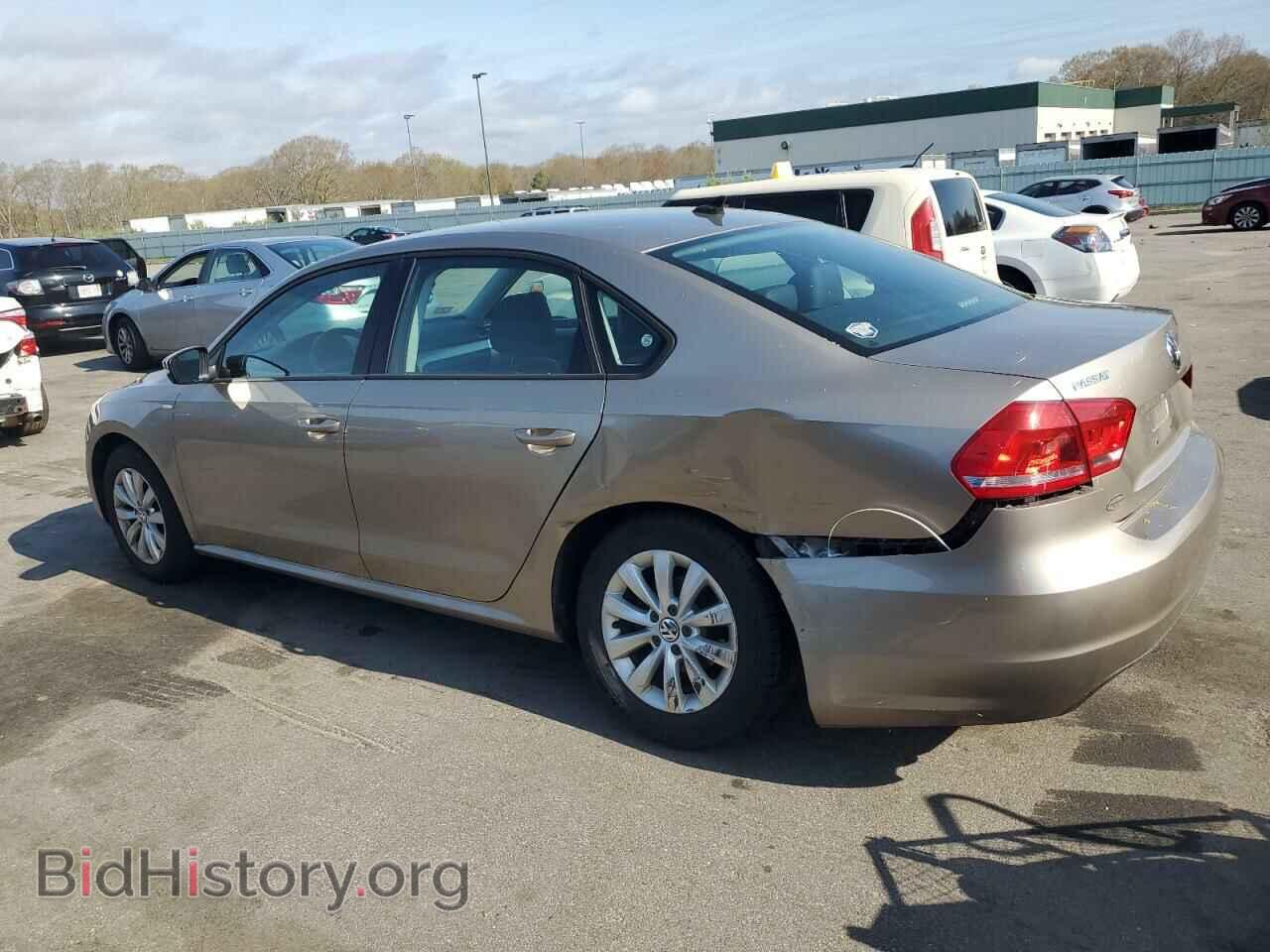 2015 VOLKSWAGEN PASSAT - VIN: 1VWAT7A3XFC068078 - Фото 2