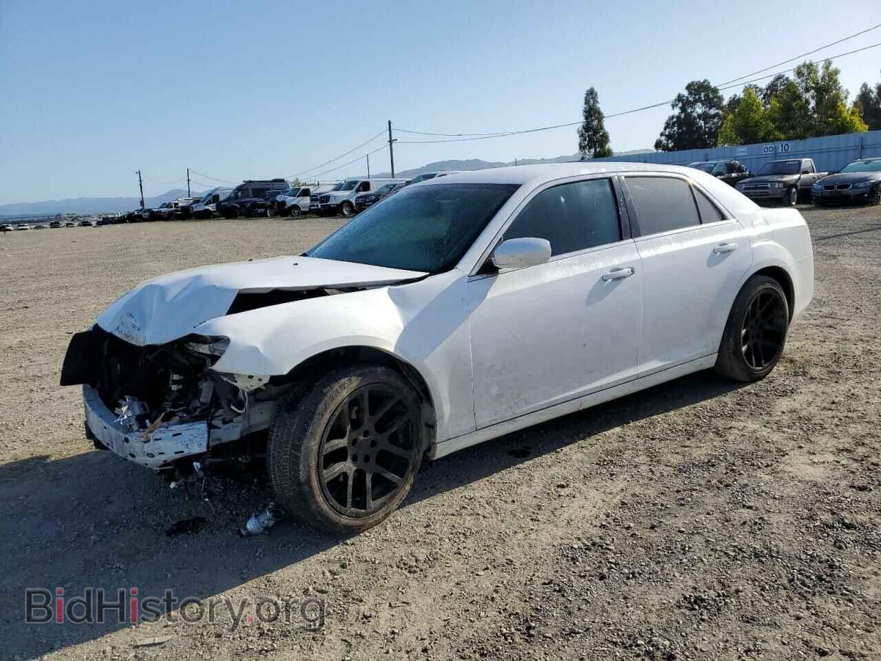 Фотография 2C3CCAAG8DH578410 - CHRYSLER 300 2013
