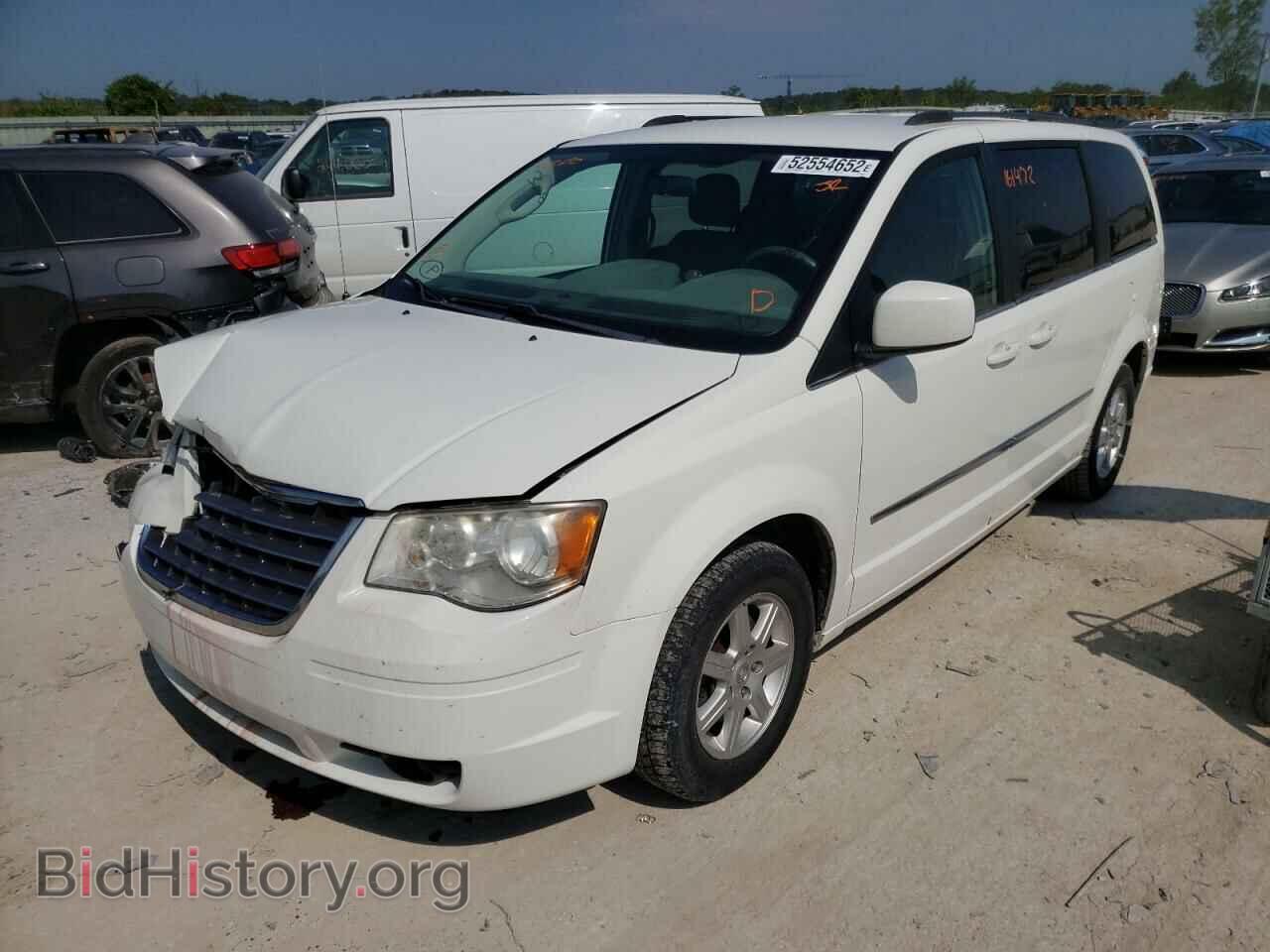 2010 CHRYSLER MINIVAN - VIN: 2A4RR5D17AR308670 - Фото 2