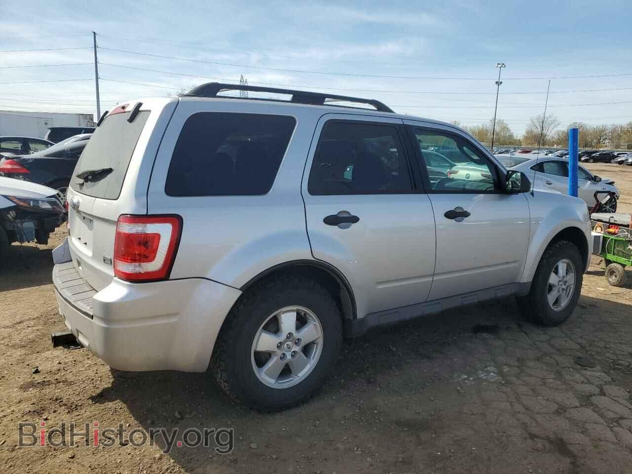 2011 FORD ESCAPE - VIN: 1FMCU9DG9BKC50370 - Фото 3