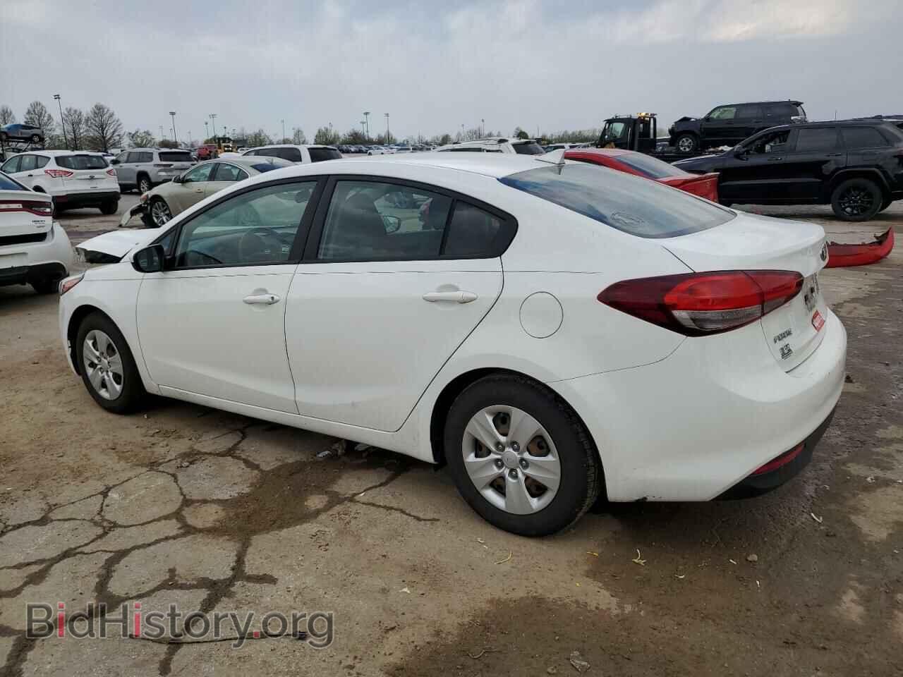 2018 KIA FORTE - VIN: 3KPFK4A76JE242548 - Фото 2