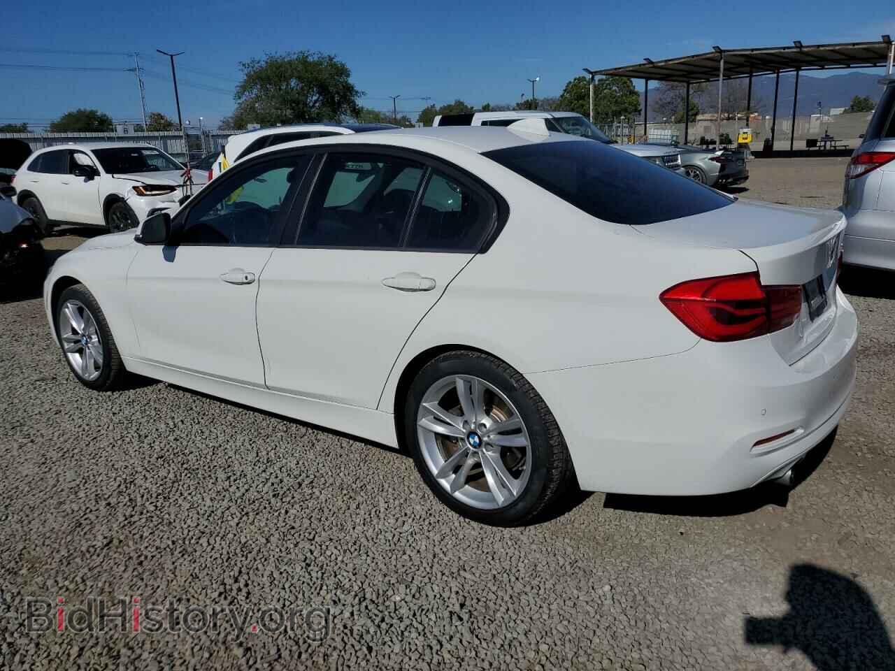 2018 BMW 3 SERIES - VIN: WBA8E1G58JNU89471 - Фото 2
