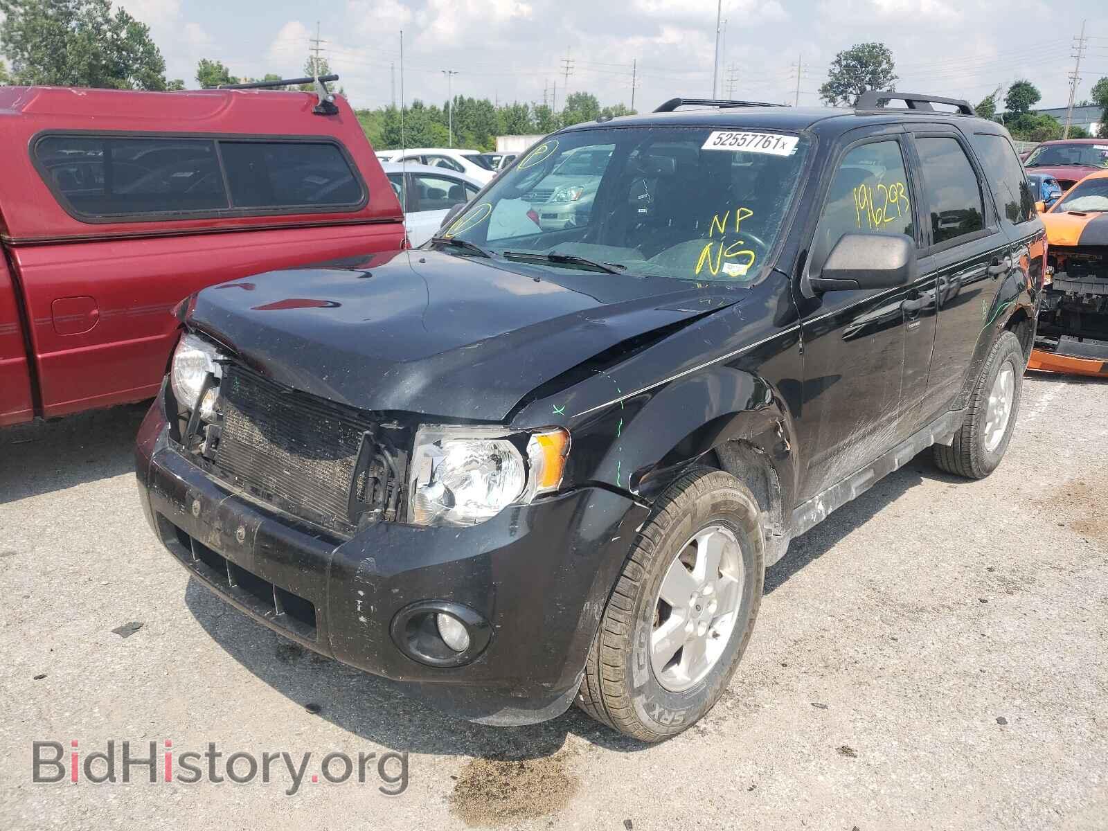 2011 FORD ESCAPE - VIN: 1FMCU9DG1BKB03167 - Фото 2