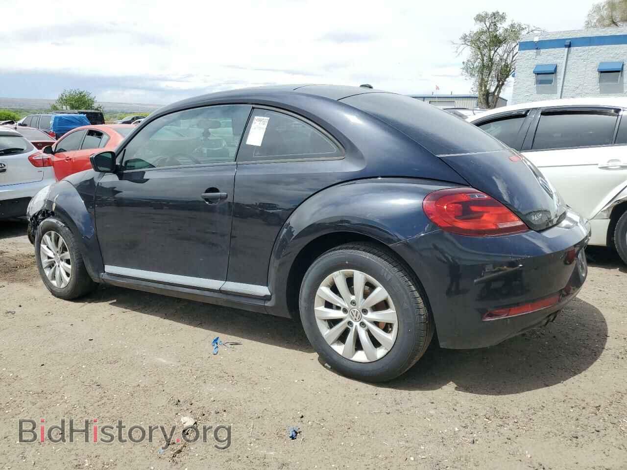 2017 VOLKSWAGEN BEETLE - VIN: 3VWF17AT7HM621136 - Фото 2
