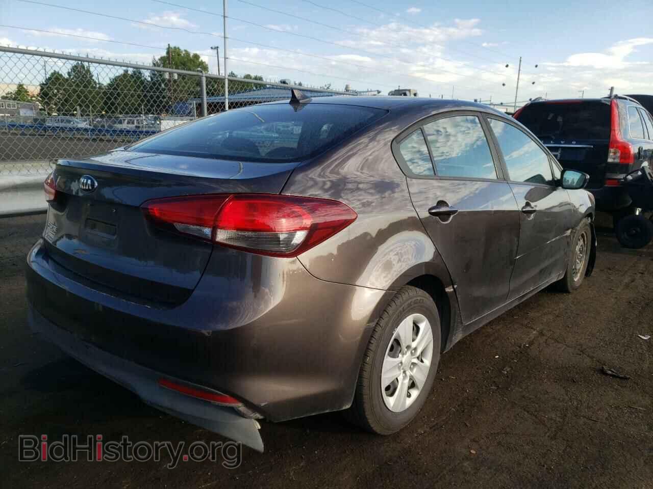 2017 KIA FORTE - VIN: 3KPFK4A72HE026982 - Фото 4