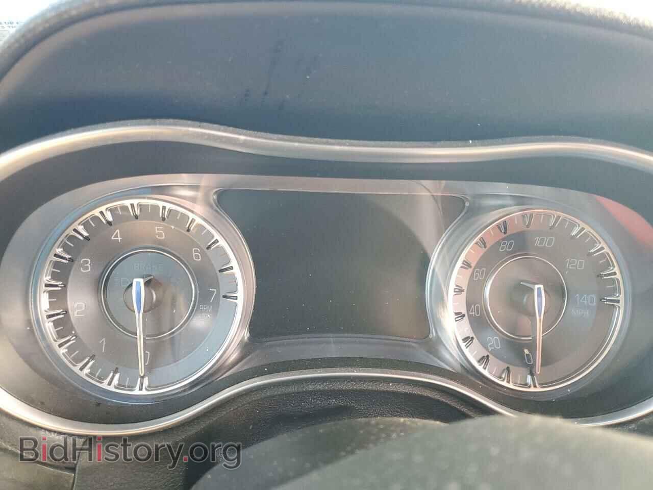 2016 CHRYSLER 300 - VIN: 2C3CCAEG7GH273205 - Фото 9