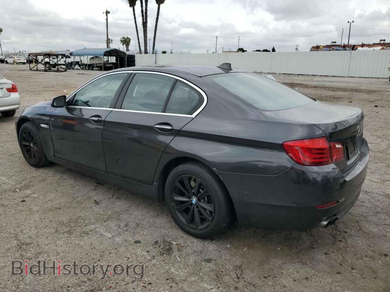 2011 BMW 5 SERIES - VIN: WBAFR1C56BC745718 - Фото 2