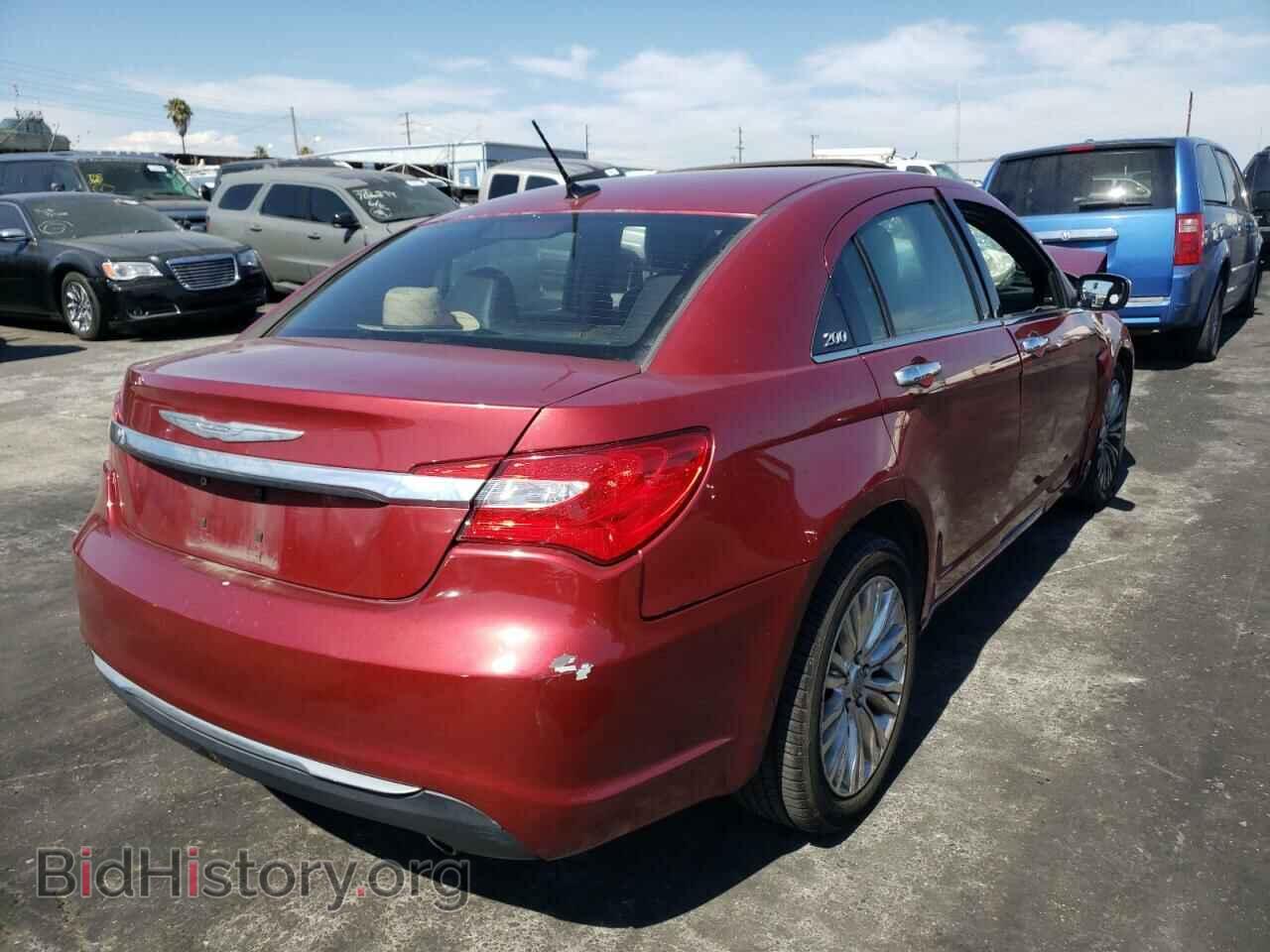 2012 CHRYSLER 200 - VIN: 1C3CCBCG8CN184754 - Фото 4