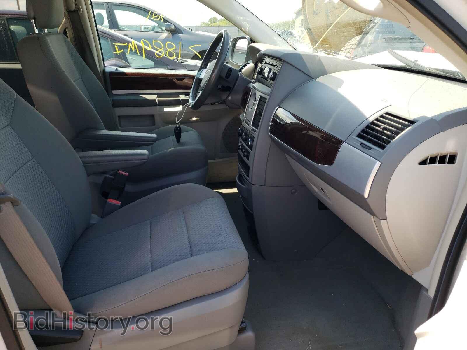 2010 CHRYSLER MINIVAN - VIN: 2A4RR5D13AR493350 - Photo 5
