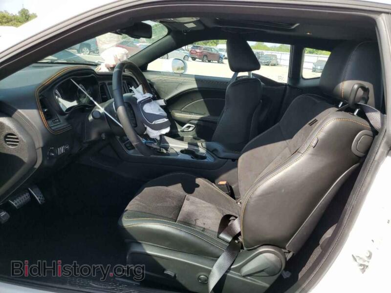 2023 Dodge CHALLENGER (VIN 2C3CDZFJ3PH527384) — фото 7 из 13