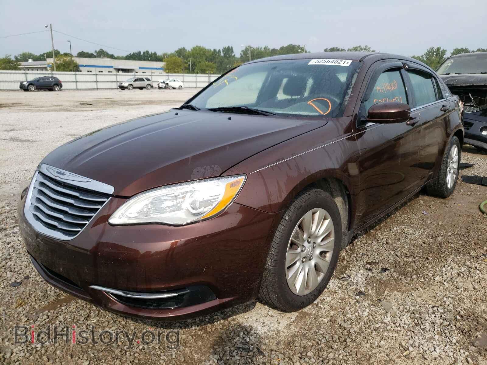 2013 CHRYSLER 200 - VIN: 1C3CCBAB1DN647374 - Photo 2