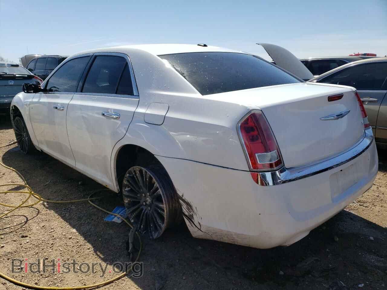 2011 CHRYSLER 300 - VIN: 2C3CA5CG3BH537397 - Фото 2