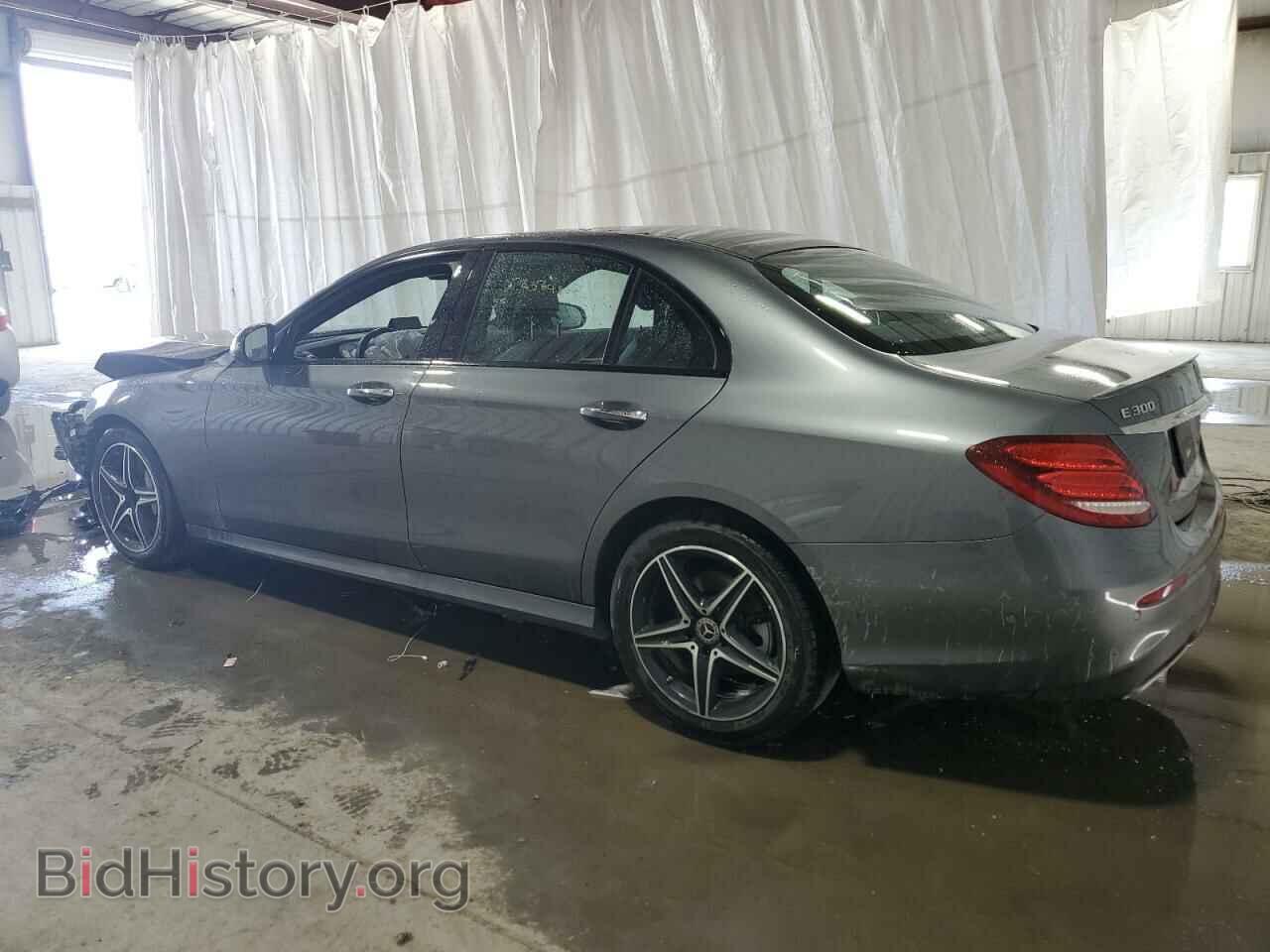 2018 MERCEDES-BENZ E-CLASS - VIN: WDDZF4KB5JA477021 - Фото 2