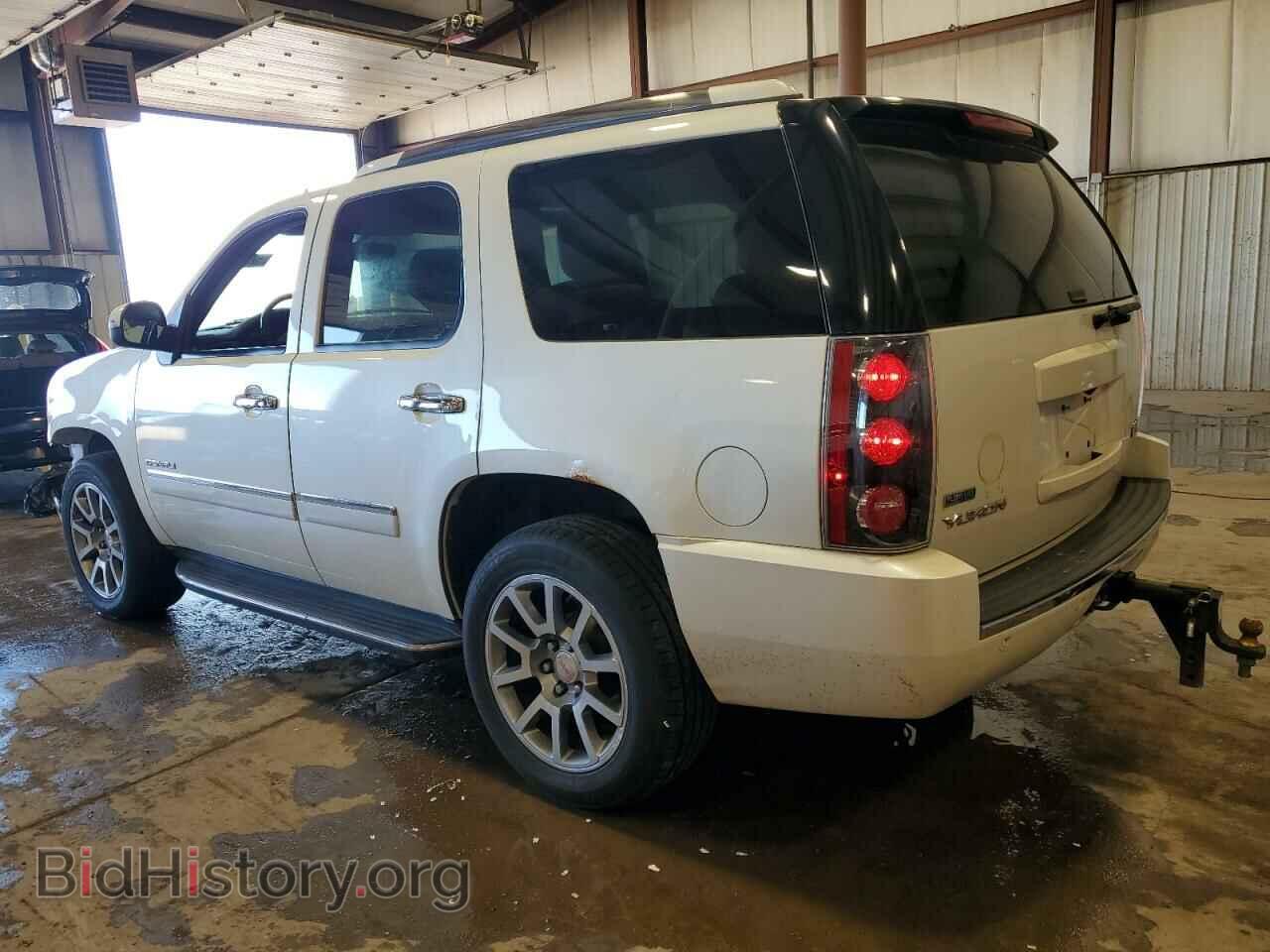 2011 GMC YUKON - VIN: 1GKS2EEF8BR212869 - Фото 2